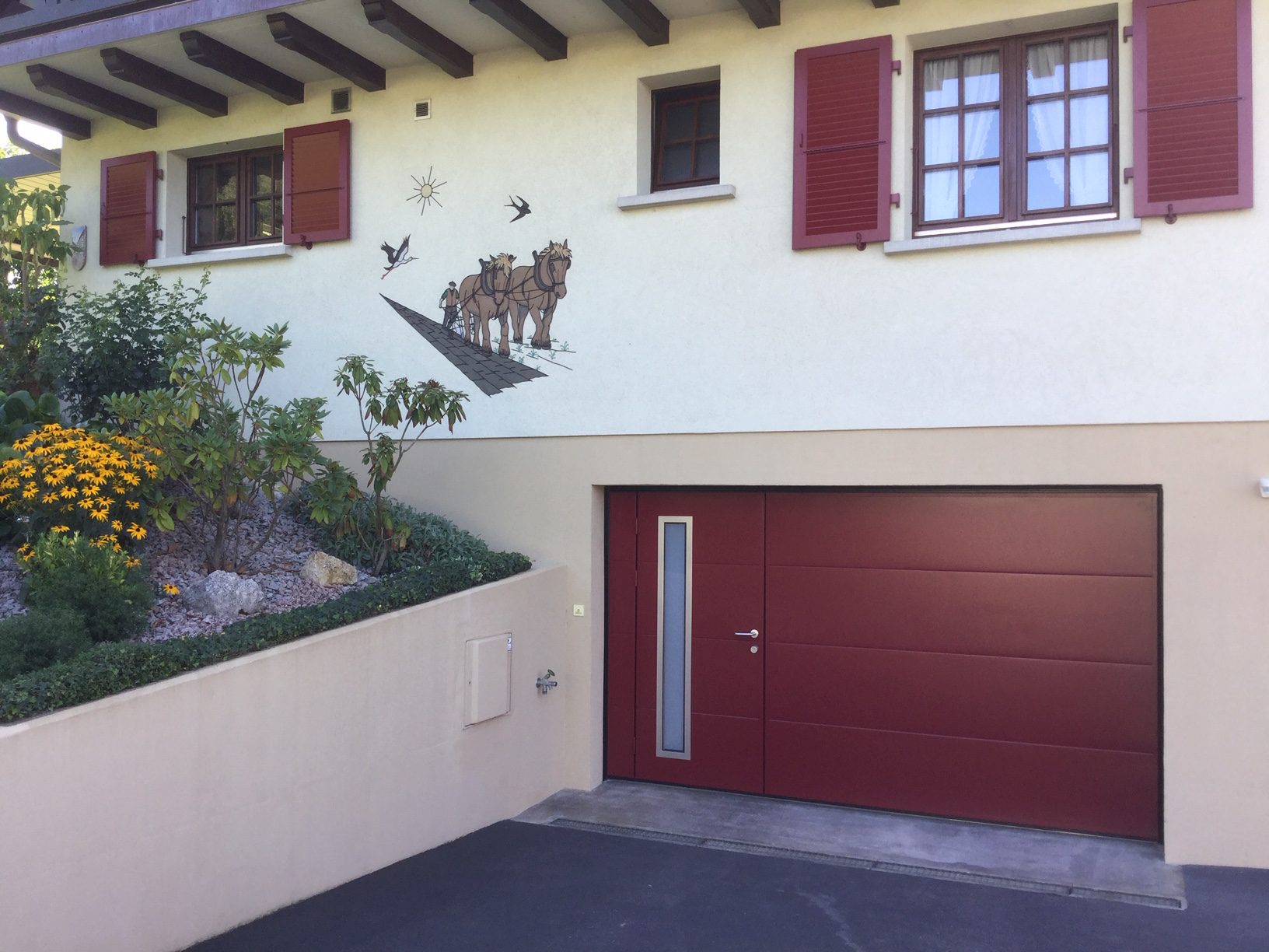 Porte de garage avec insert verre et inox